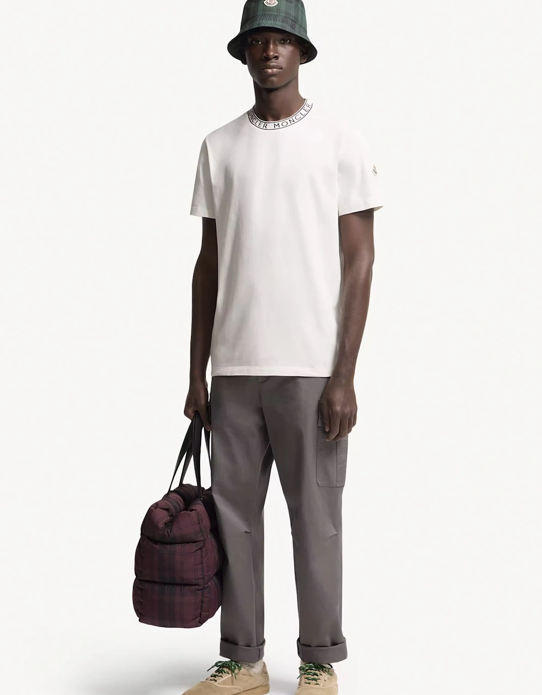 BRANDED NECK T SHIRT