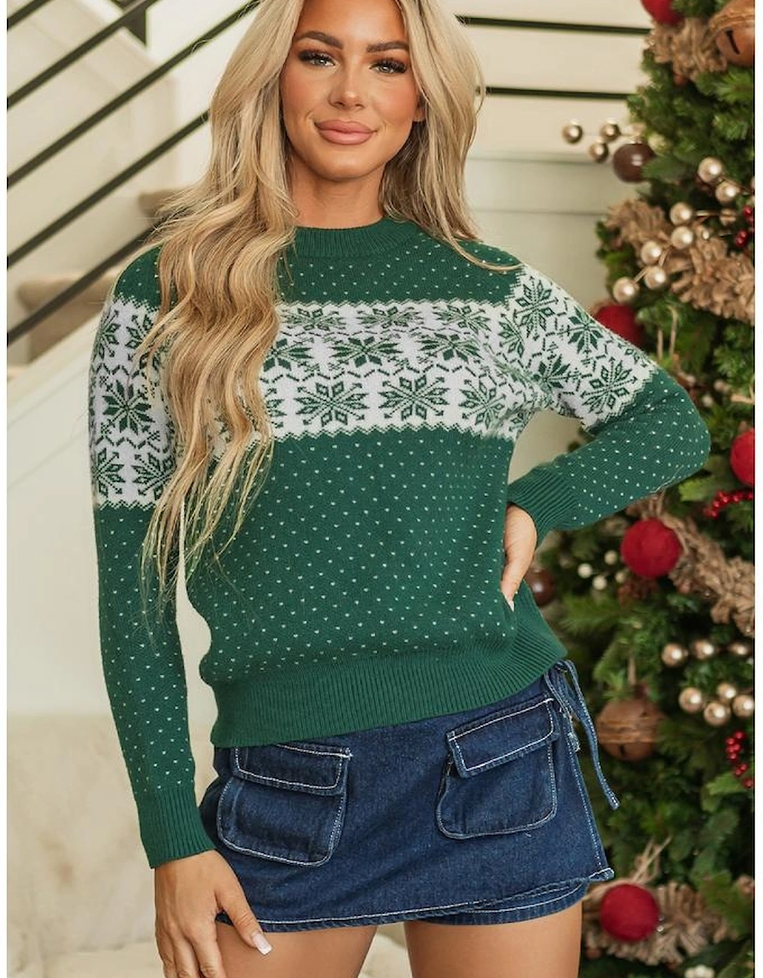 Green Christmas Snowflake Dotted Print Round Neck Sweater