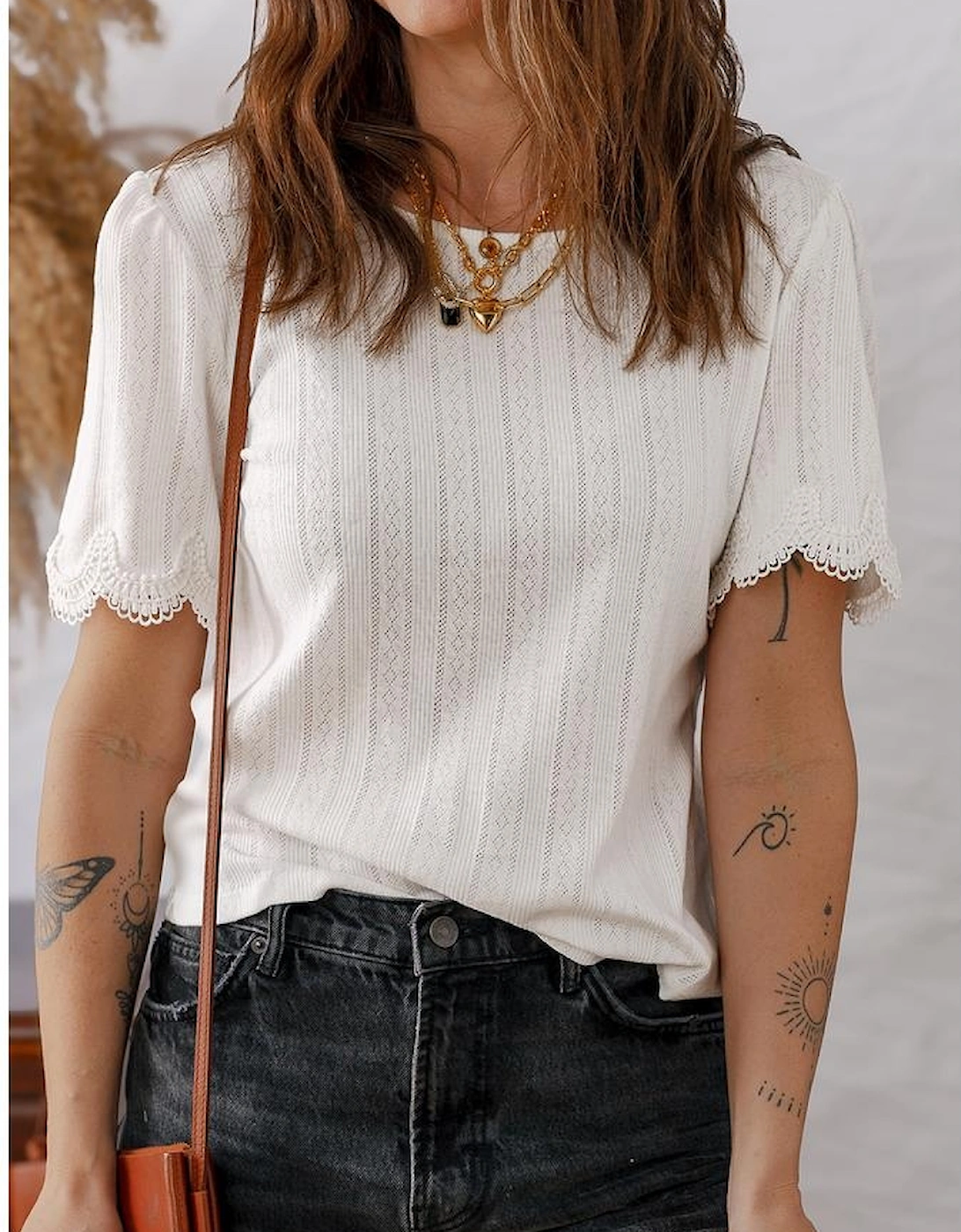 White Scalloped Lace Trim Jacquard Textured T Shirt