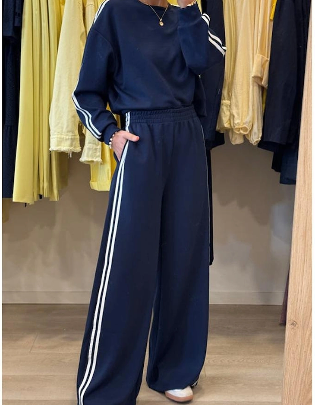 Dirty blue Varsity Striped Detail Crewneck Pullover Elastic Sweatpants 2pcs Outfit