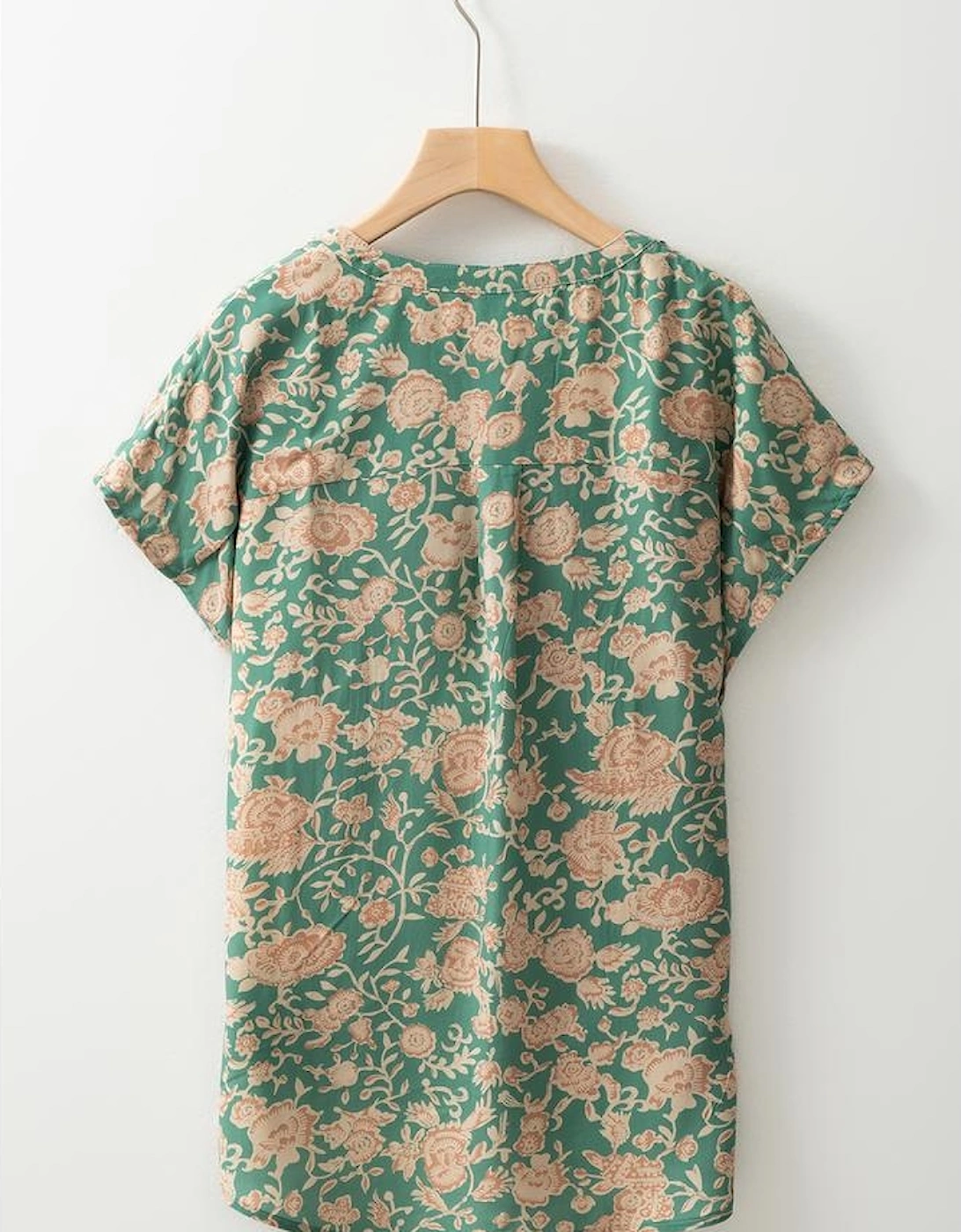 Green Floral Print Pleated Buttoned V Neck Short Sleeve Blouse