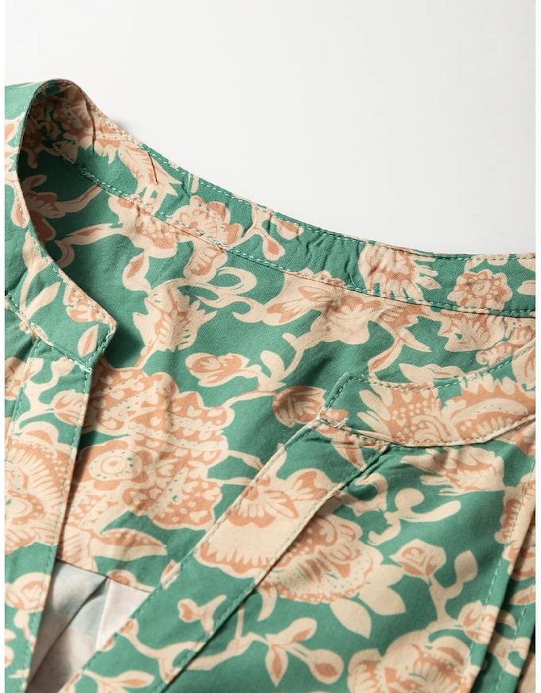 Green Floral Print Pleated Buttoned V Neck Short Sleeve Blouse