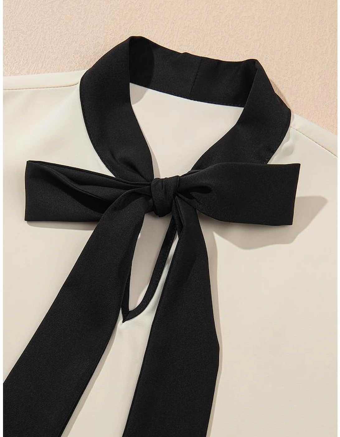 White Bow Knot Neckline Contrast Stripe Short Sleeve Blouse