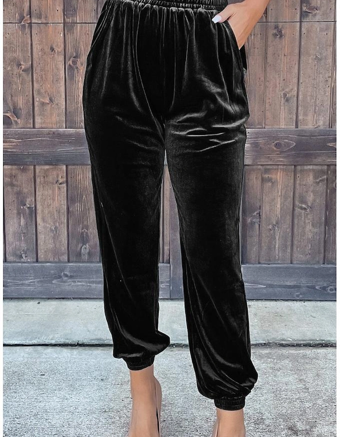 Black Solid Velvet Jogger Pants