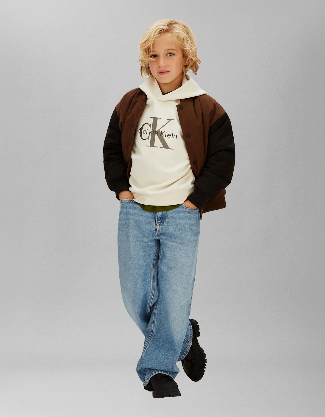 Boys Light Monologo Hoodie in Ivory