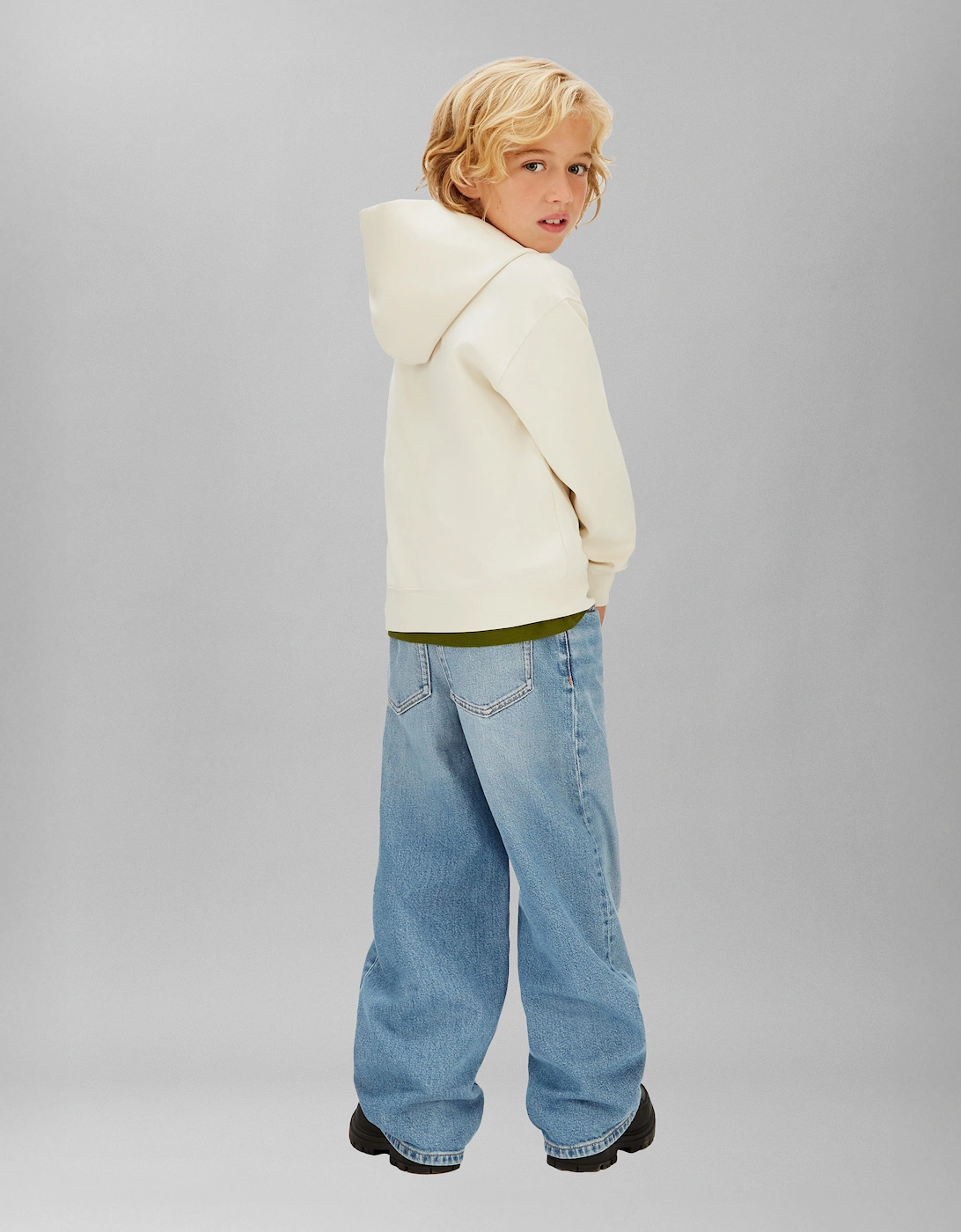 Boys Light Monologo Hoodie in Ivory