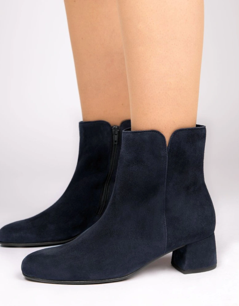 Abbey Womens Ankle Boots
