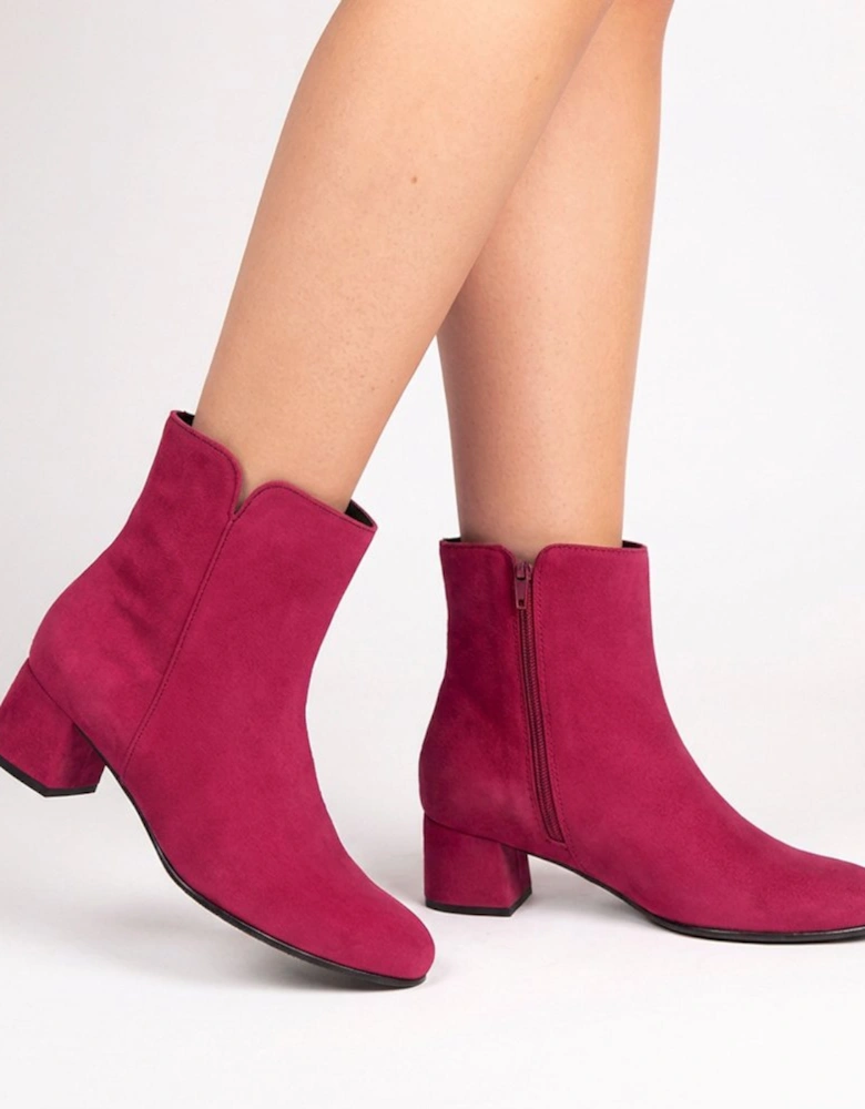 Abbey Womens Ankle Boots