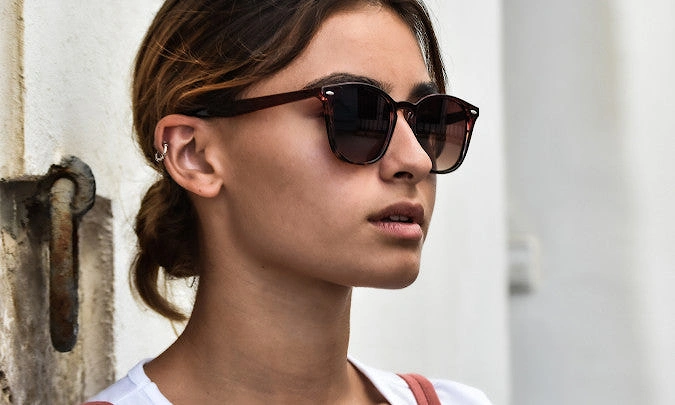 Cooper Wayfarer Style Sunglasses In Burgundy