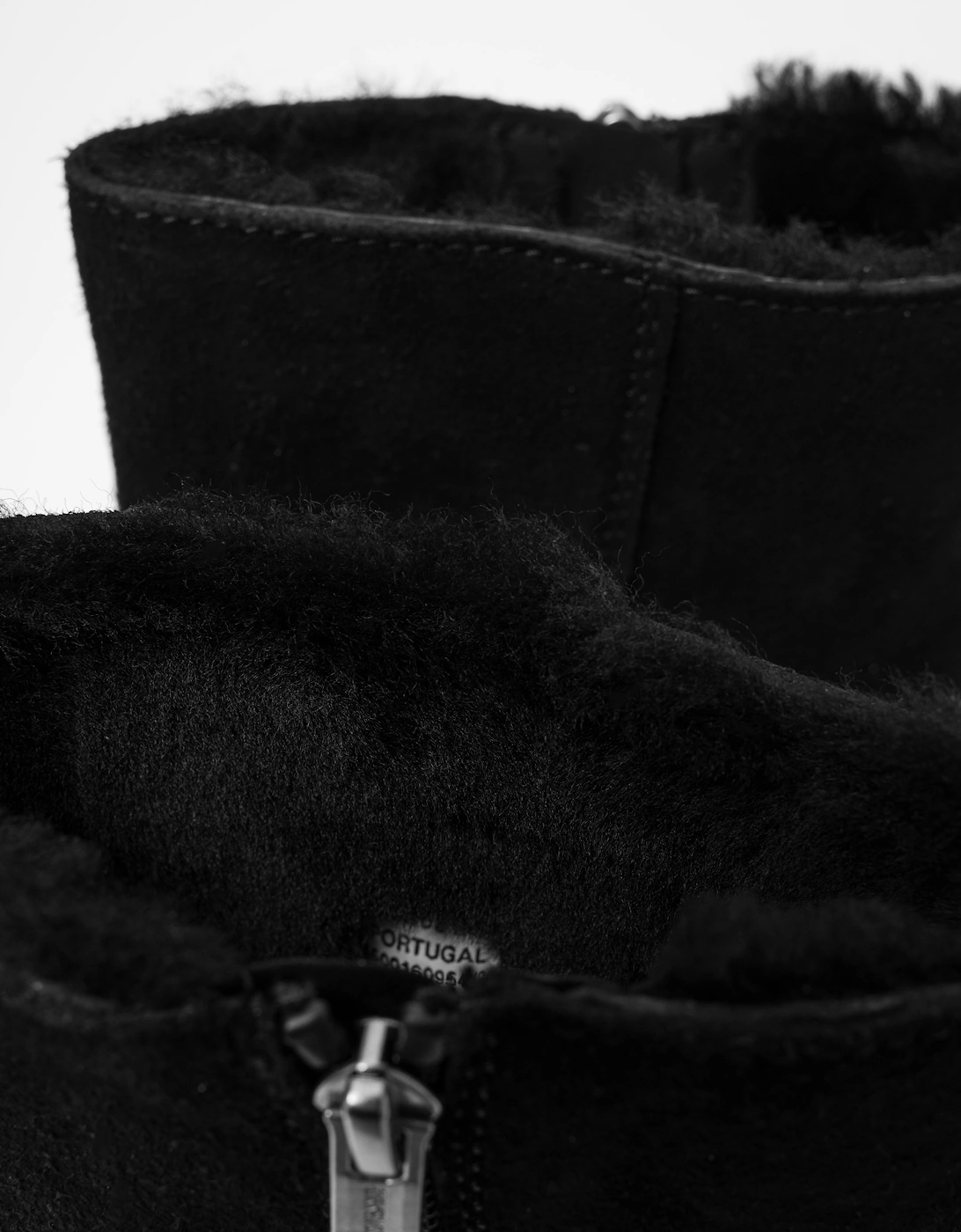 Uppsala Zip Shearling Suede Womens Boots - Black