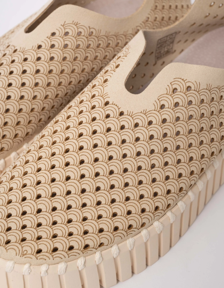 Tulip Slip-In Womens Platform Shoes - Kit 144