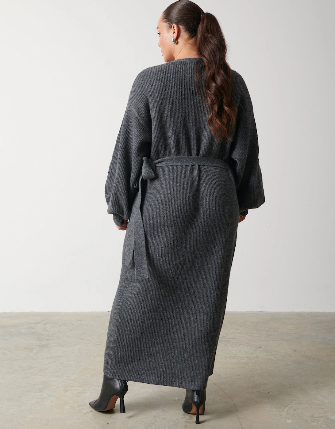 Kinsley Ribbed Wrap Dress Curve - Charcoal Grey