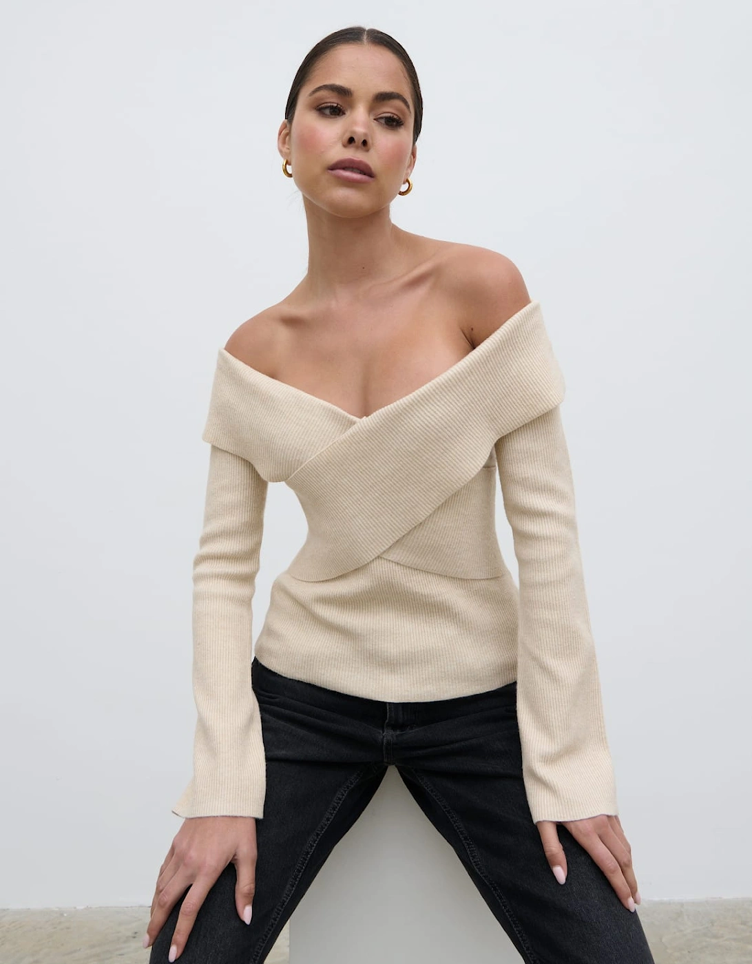 Pretty Lavish Pretty Lavish Women's Daphne Cross Over Knit Top - Cream