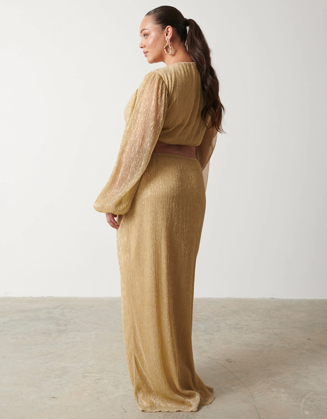 Zaya Plisse Metallic Maxi Dress Curve - Metallic Gold
