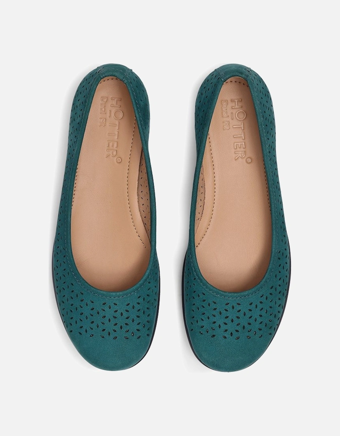 Livvy II Womens Wide Fit Pumps