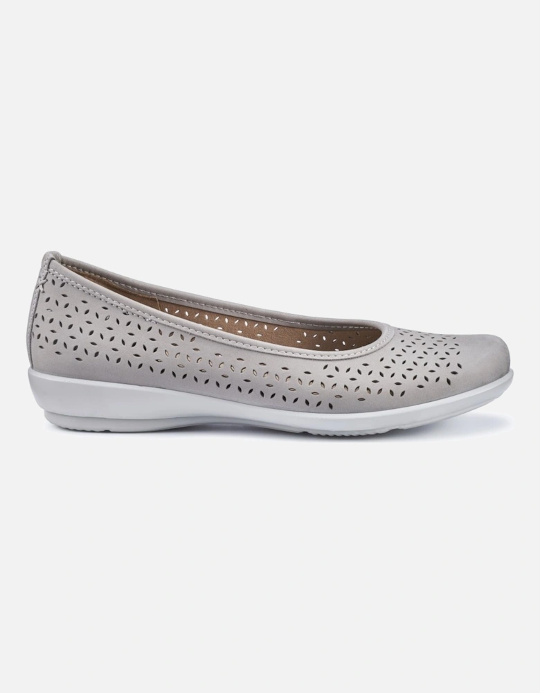 Livvy II Womens Wide Fit Pumps