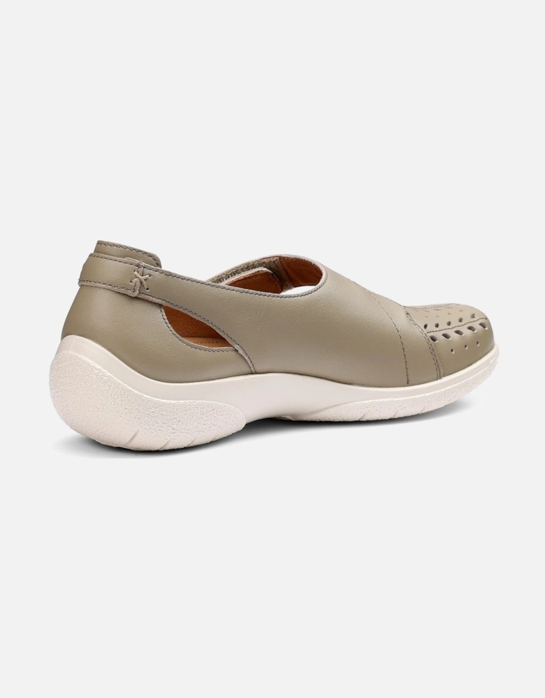 Daphne Womens Wide Mary Jane Shoes