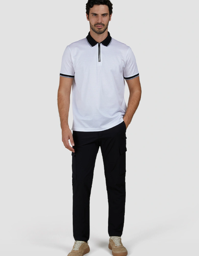 Dynamic Cargo Trousers in Lightweight Technical Fabric