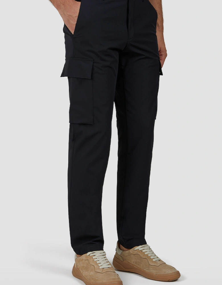 Dynamic Cargo Trousers in Lightweight Technical Fabric