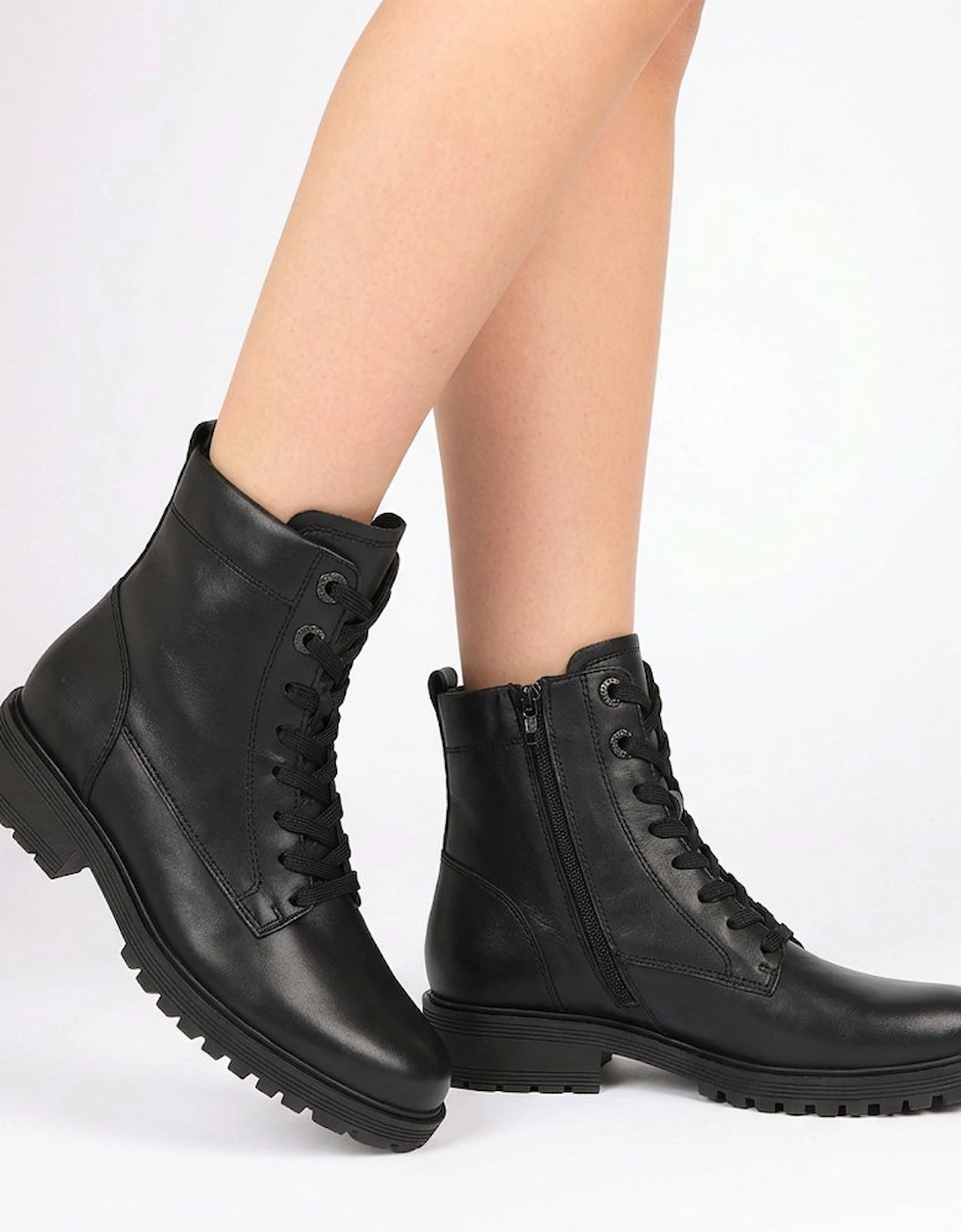 Flamboyant Womens Ankle Boots