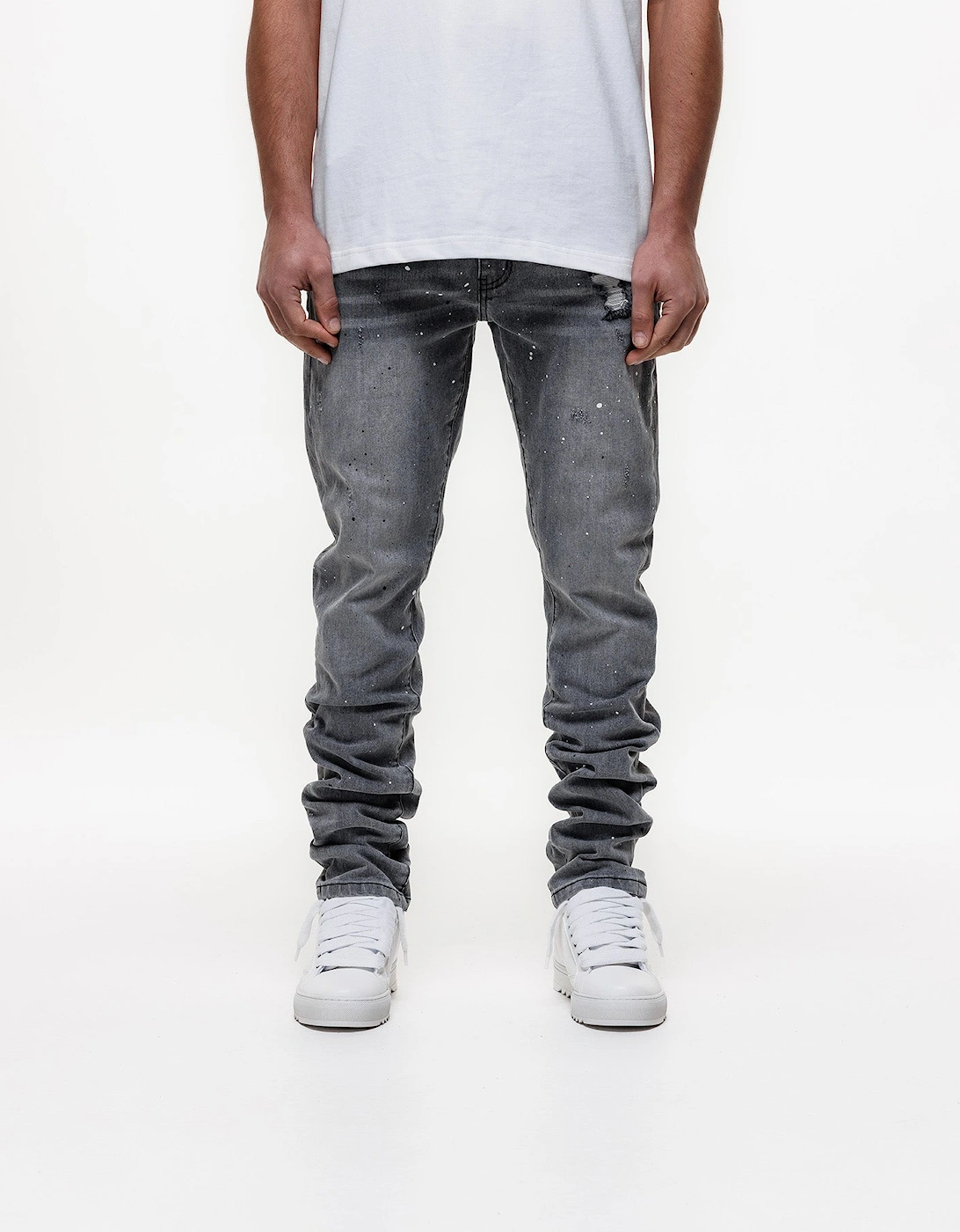 Acier Slim Jeans in Grey