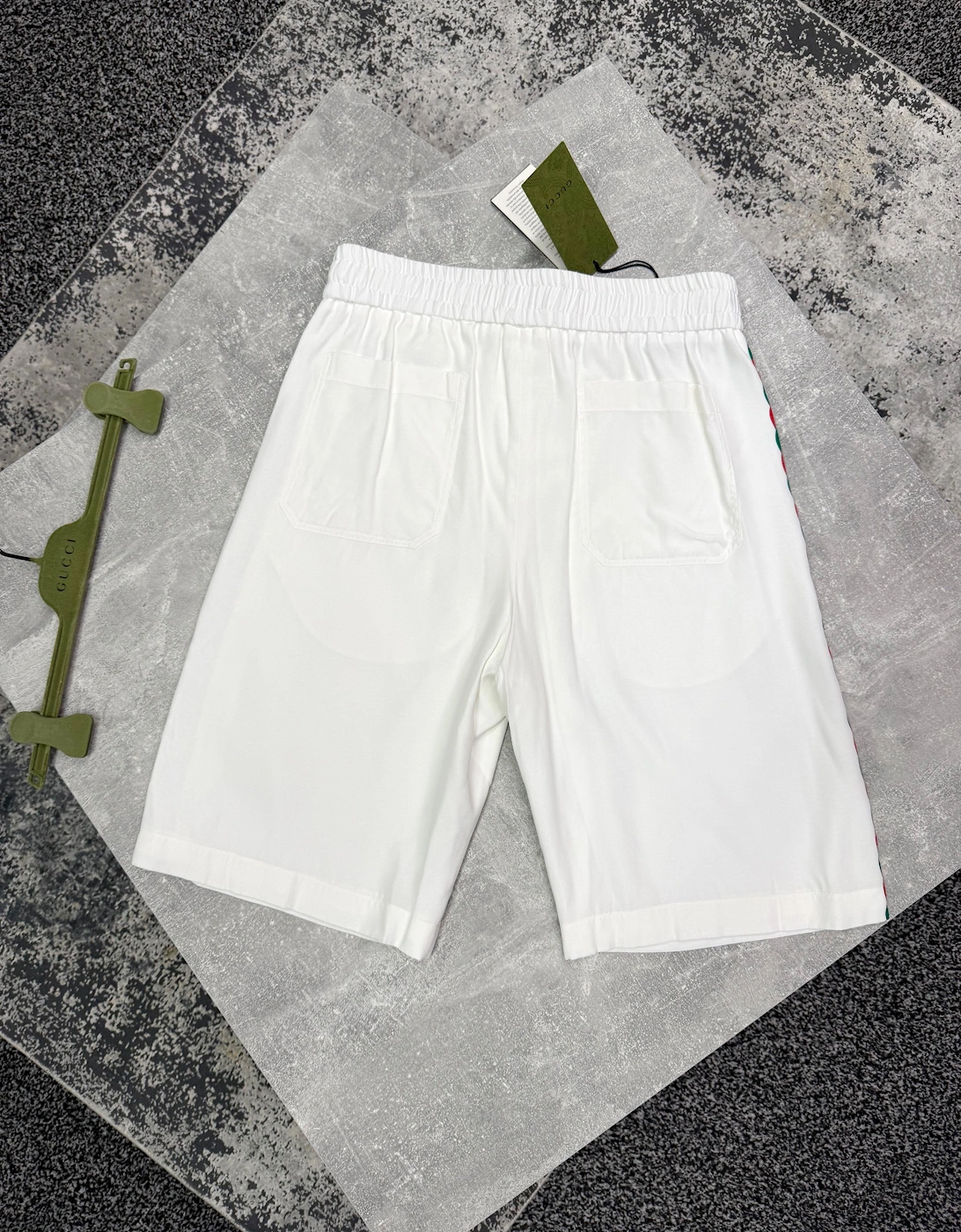 GG INTERLOCKING CHAIN SHORTS WHITE