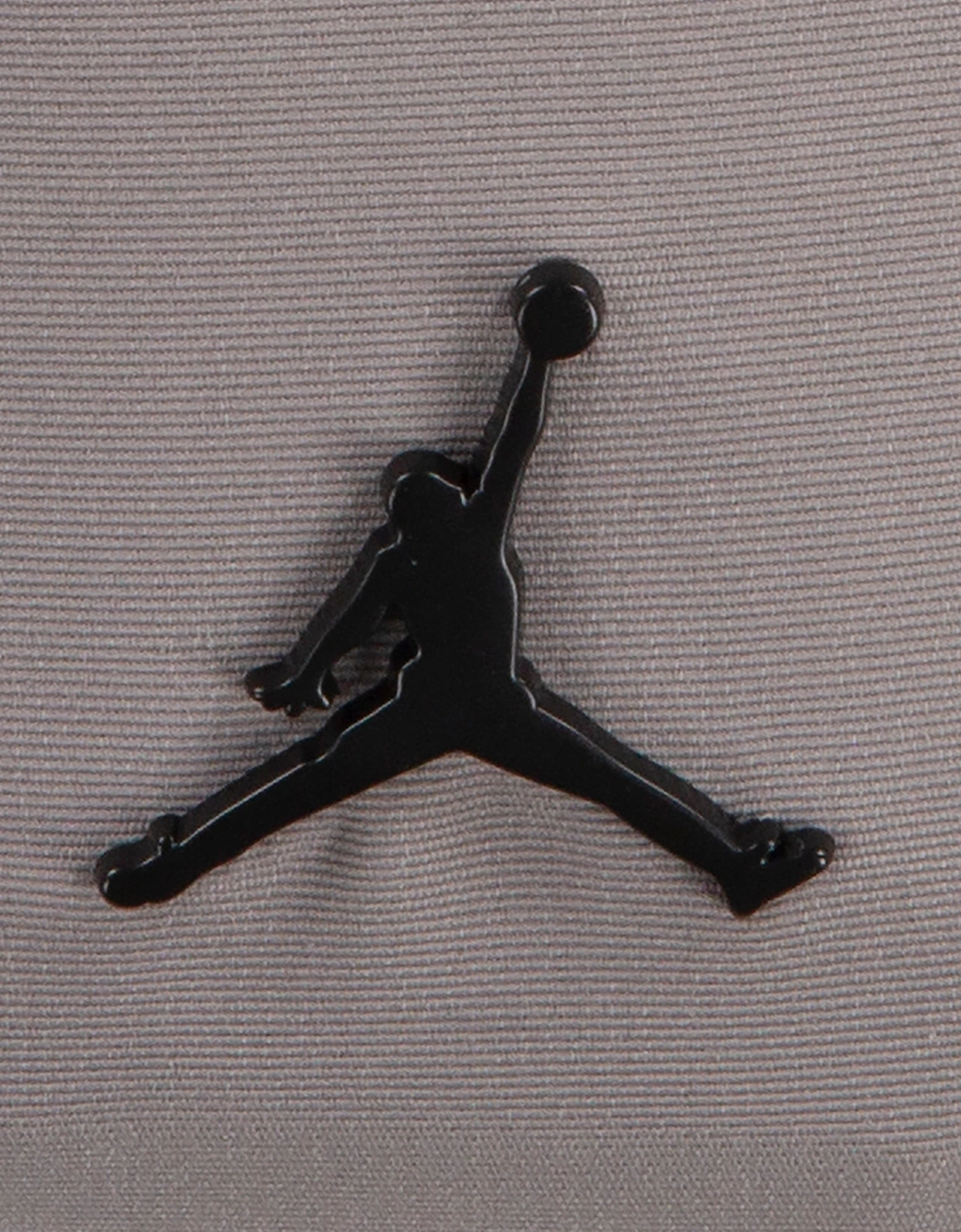 Jordan Kids Jan Airborne Festival Bag in Grey (17cm)