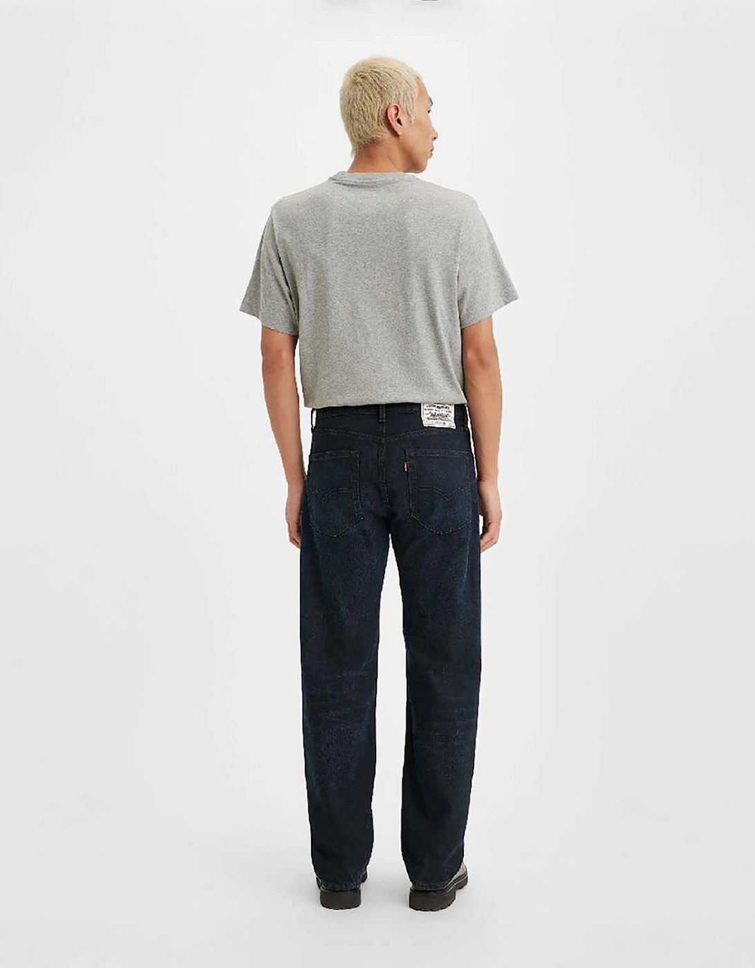 551 Straight-Fit Jeans