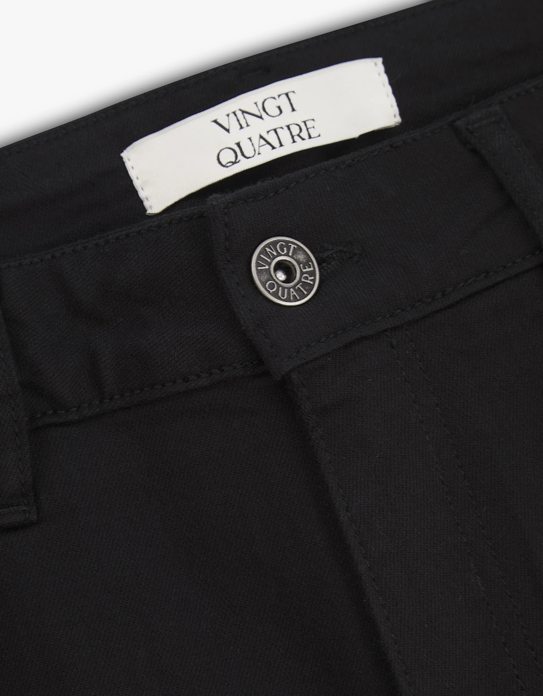 Vingt Quatre Taper Fit Stay Black Jeans