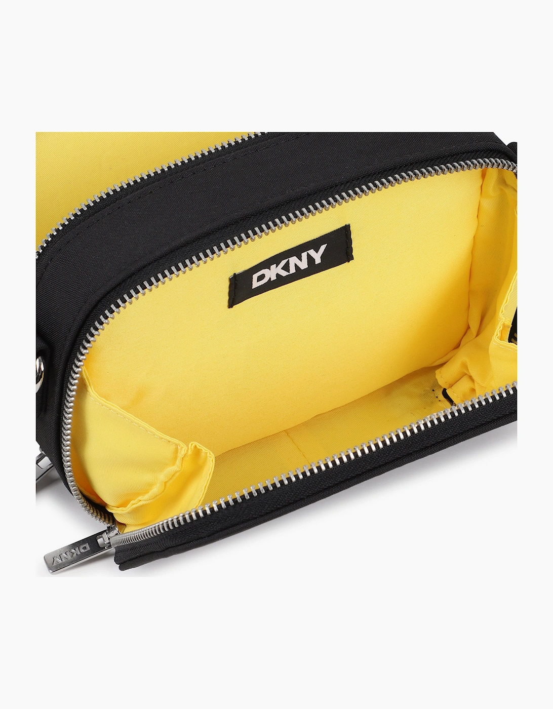 DKNY BLACK HANDBAG D62638