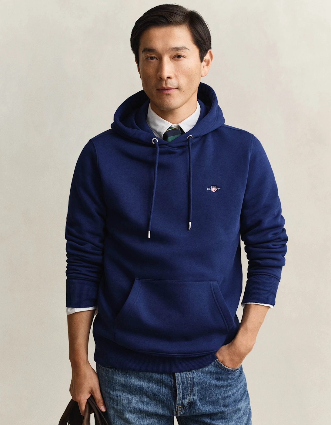 Gant Men's Navy Regular Fit Shield Logo Pullover Hoodie - 432 Rich  38 M