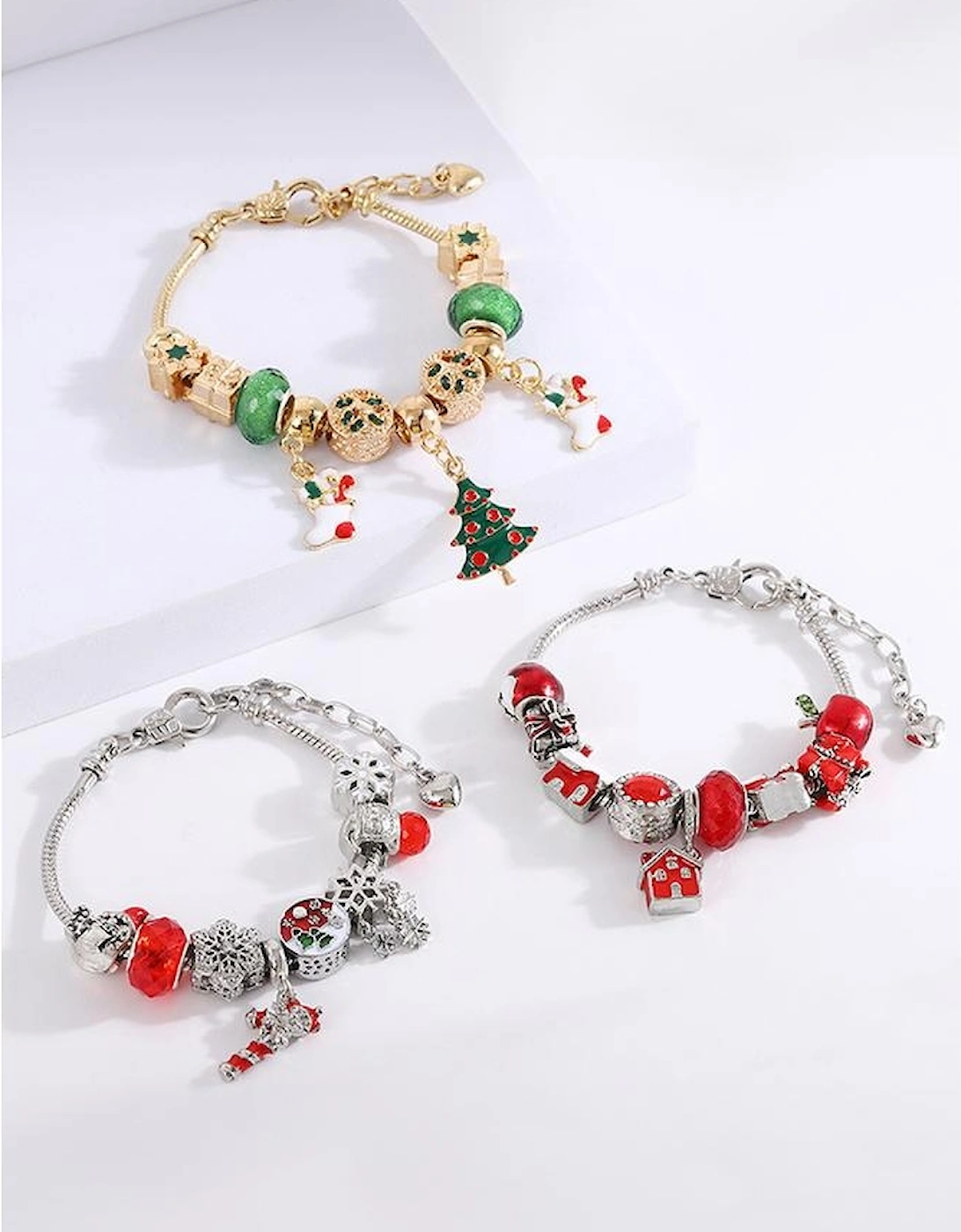 Green Christmas Pendant Adjustable Plated Beaded Bracelet