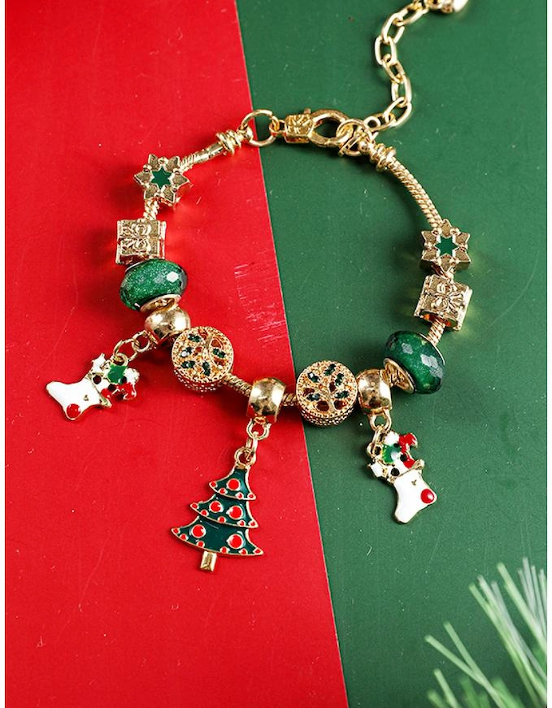 Green Christmas Pendant Adjustable Plated Beaded Bracelet