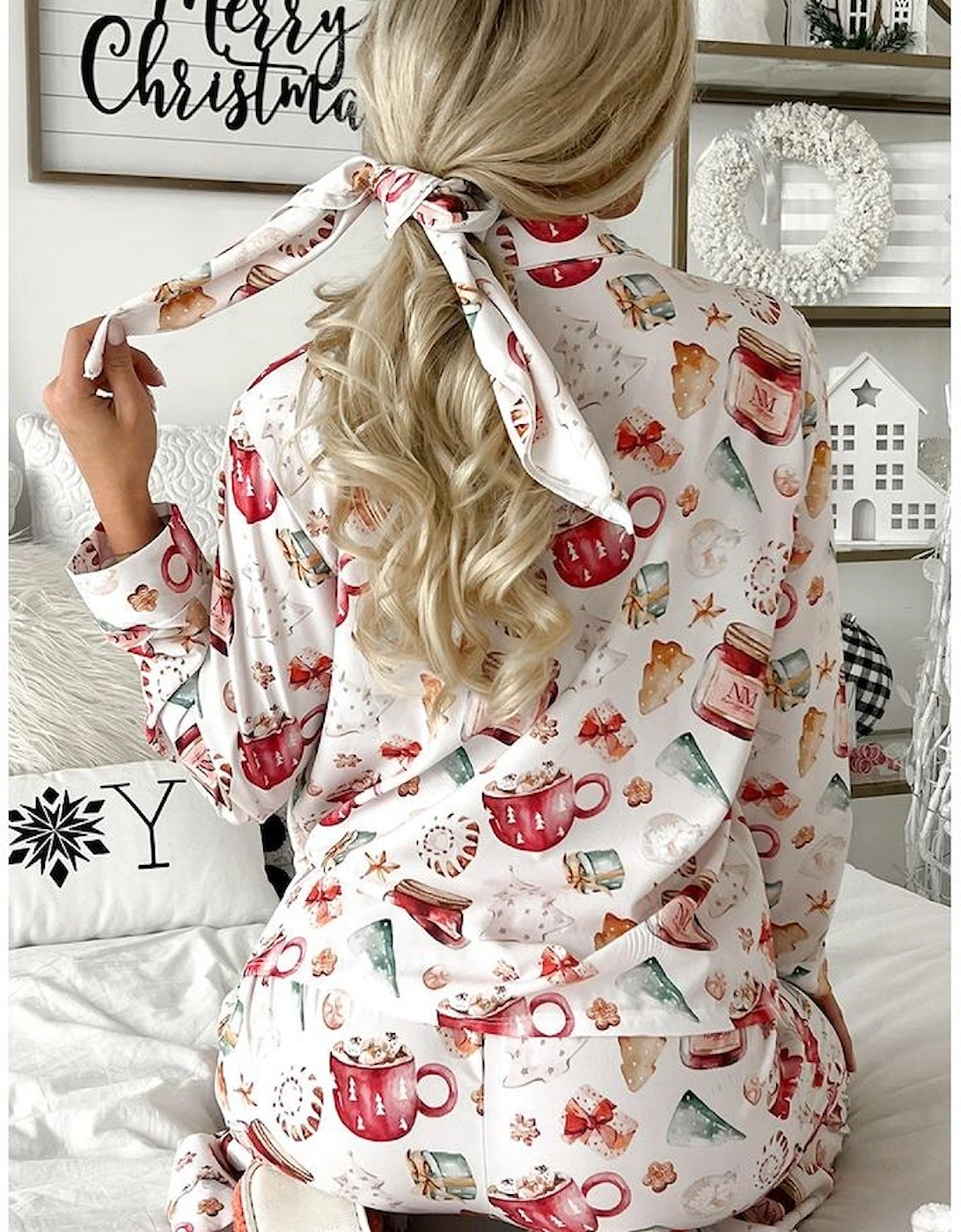 White Christmas Pattern Long Sleeve Shirt and Pants Pajama Set