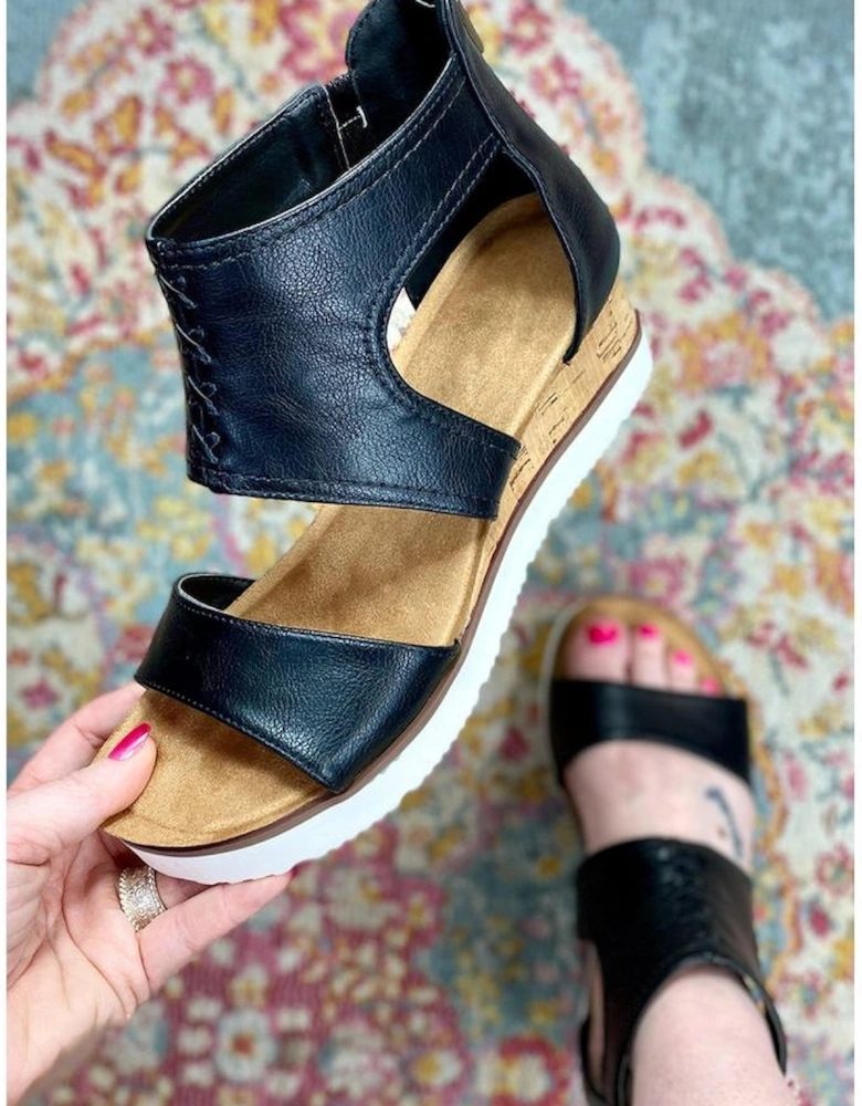 Azura Exchange Black Crisscross Detail Hollowed Leather Gladiator Sandals