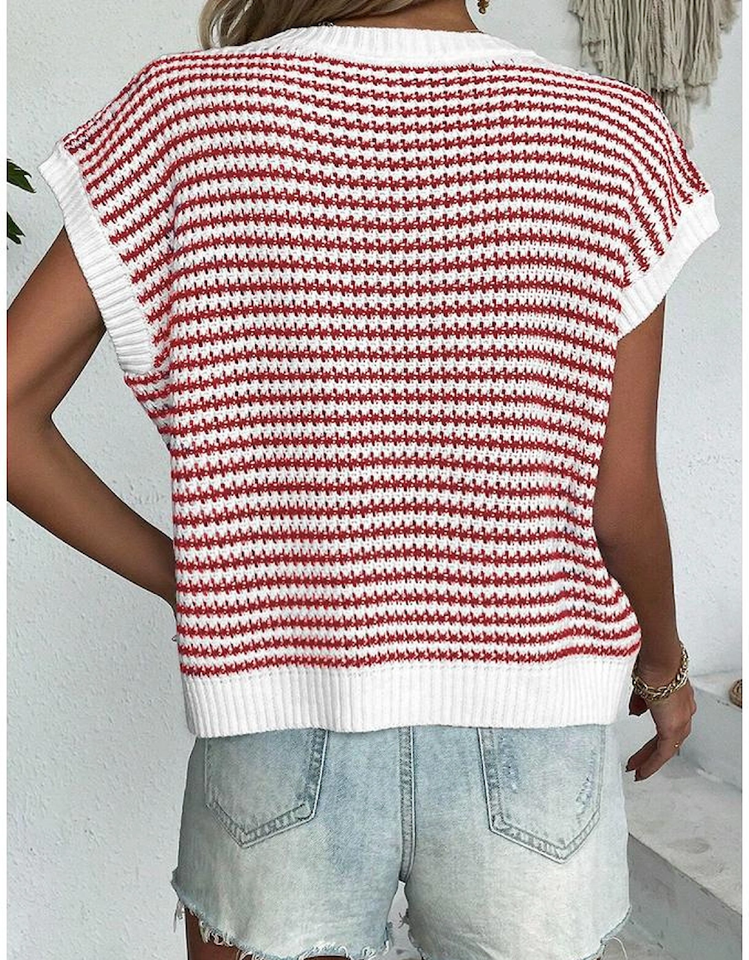 Red Stripe Ribbed Trim Loose Fit Knitted Sweater Vest
