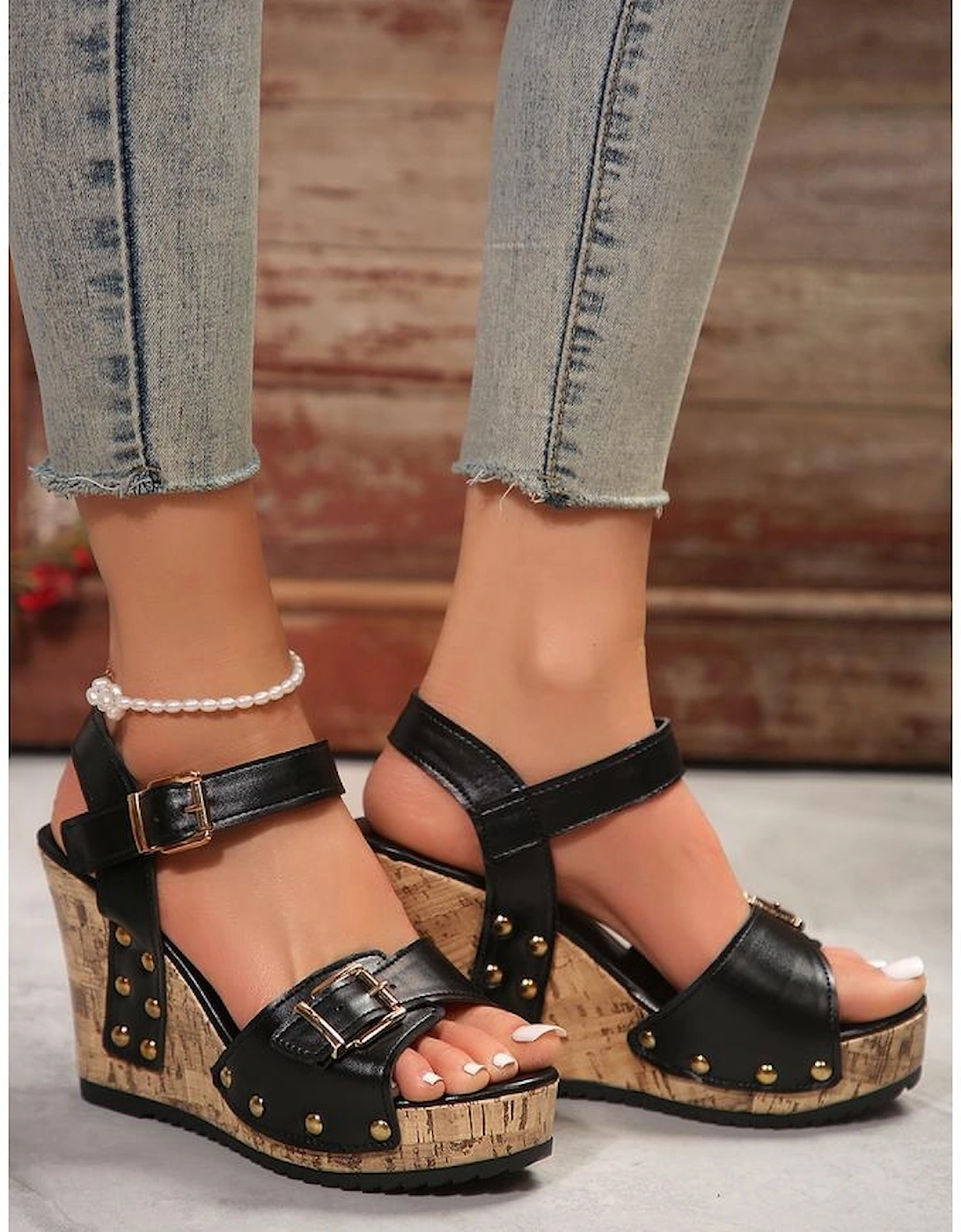 Black Rivet Buckle Closure Wedge Sandals