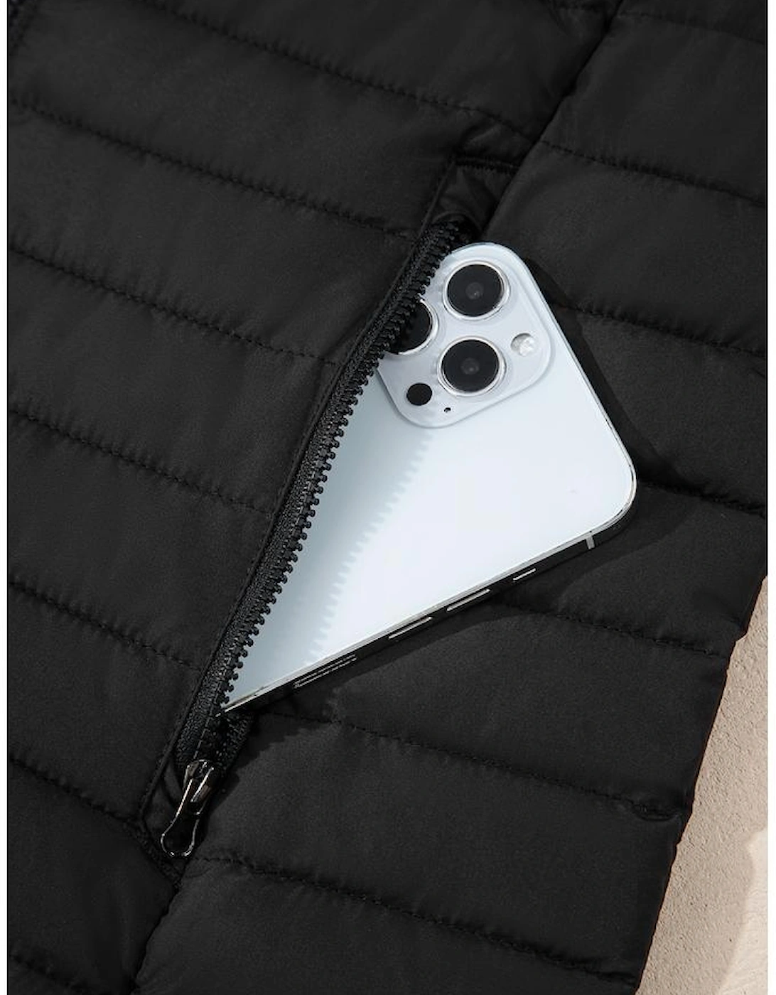 Black Solid Color Quilted Zip-up Puffer Jacket