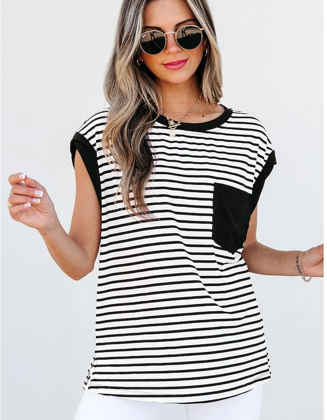 Black Stripe Chest Pocket Patch Round Neck Tank Top