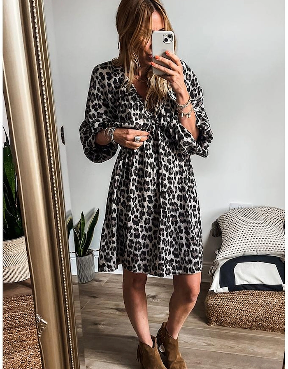 Black Leopard Print Elasticated V Neck 3/4 Puff Sleeve Dress