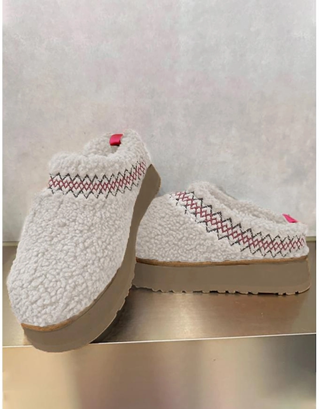 Azura Exchange White Embroidered Sherpa Plush Thick Sole Winter Slippers