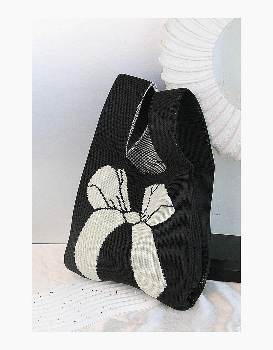 Azura Exchange Black Colorblock Bowknot Pattern Knitted Hand Bag