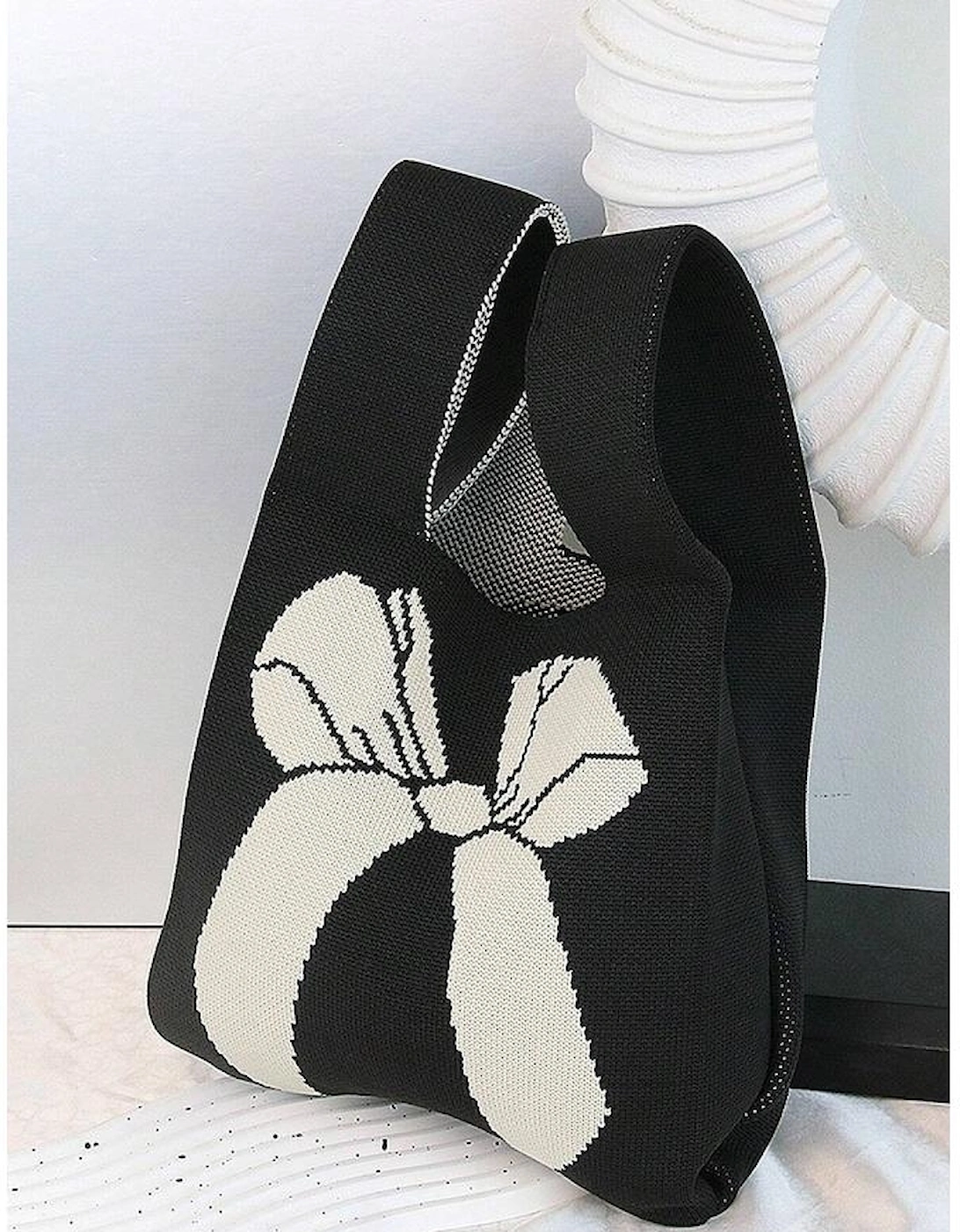 Azura Exchange Black Colorblock Bowknot Pattern Knitted Hand Bag