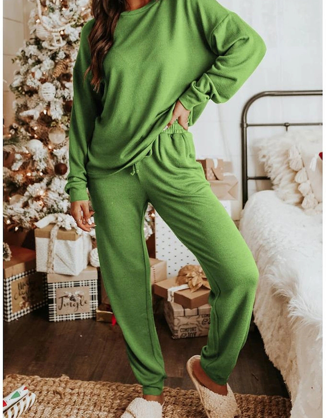 Spinach Green Long Sleeve Pullover and Jogger Pants Lounge Set