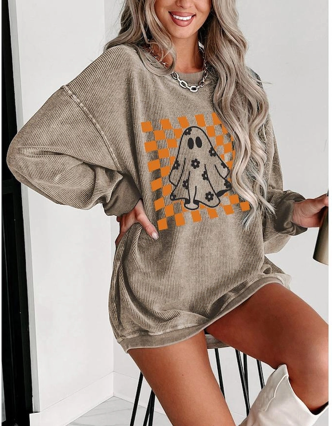 Khaki Checkerboard Floral Ghost Graphic Corded Halloween Sweatshirt