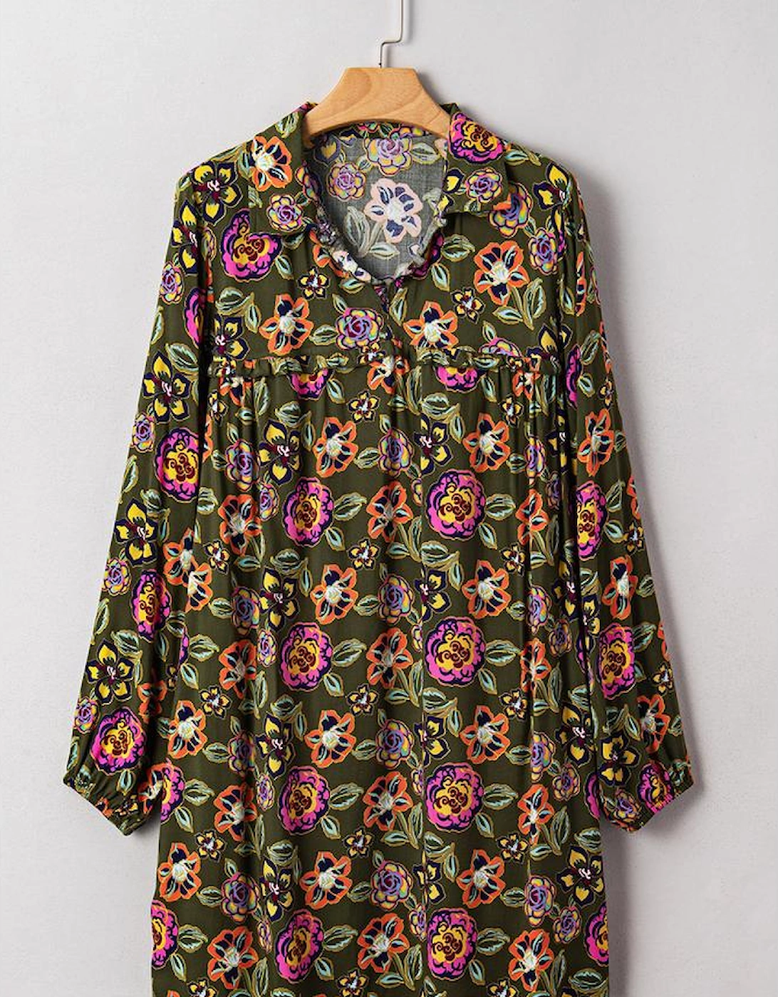 Green Floral Print Split Neck Bubble Sleeve Shift Mini Dress