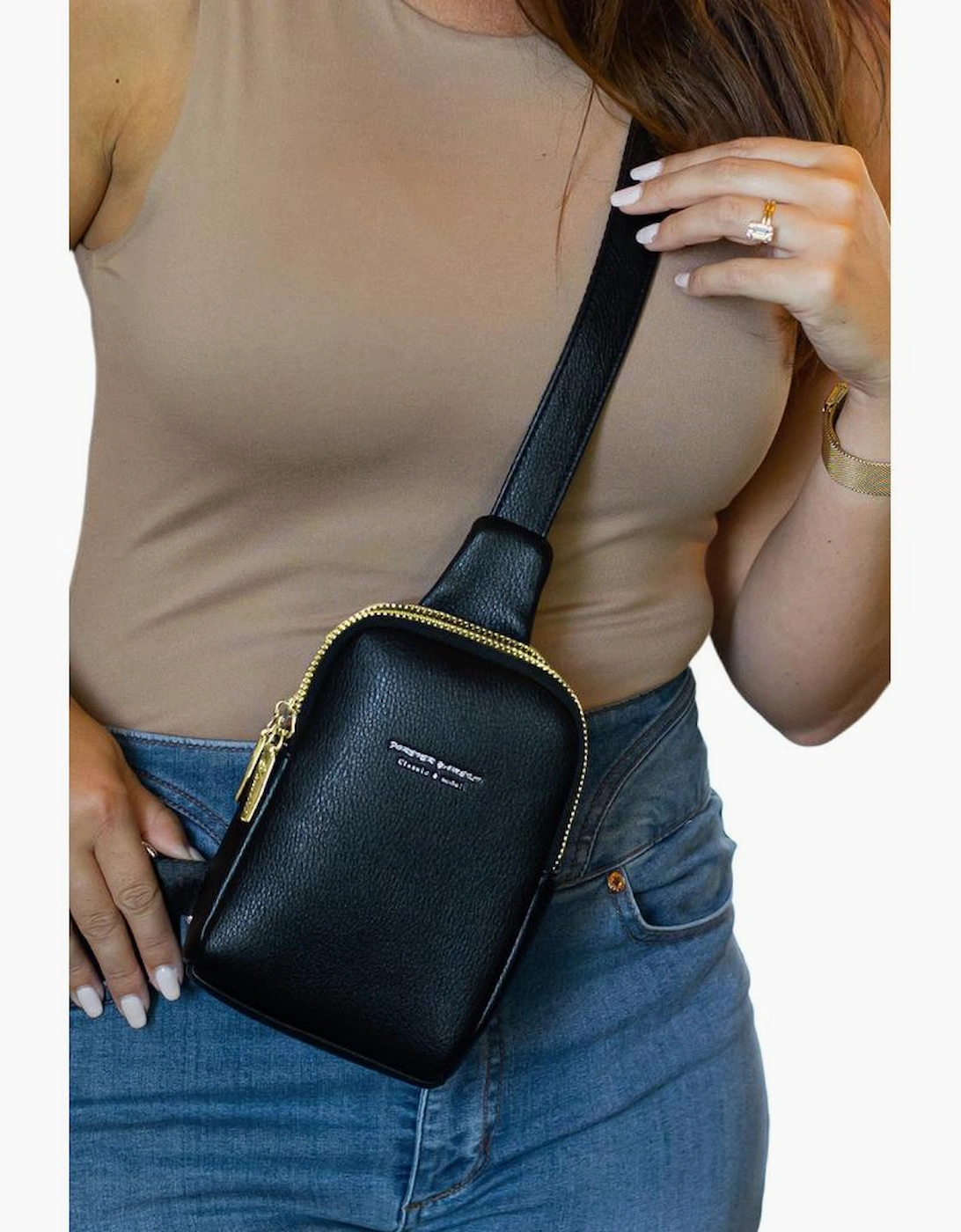 Azura Exchange Adjustable Strap Crossbody Bag