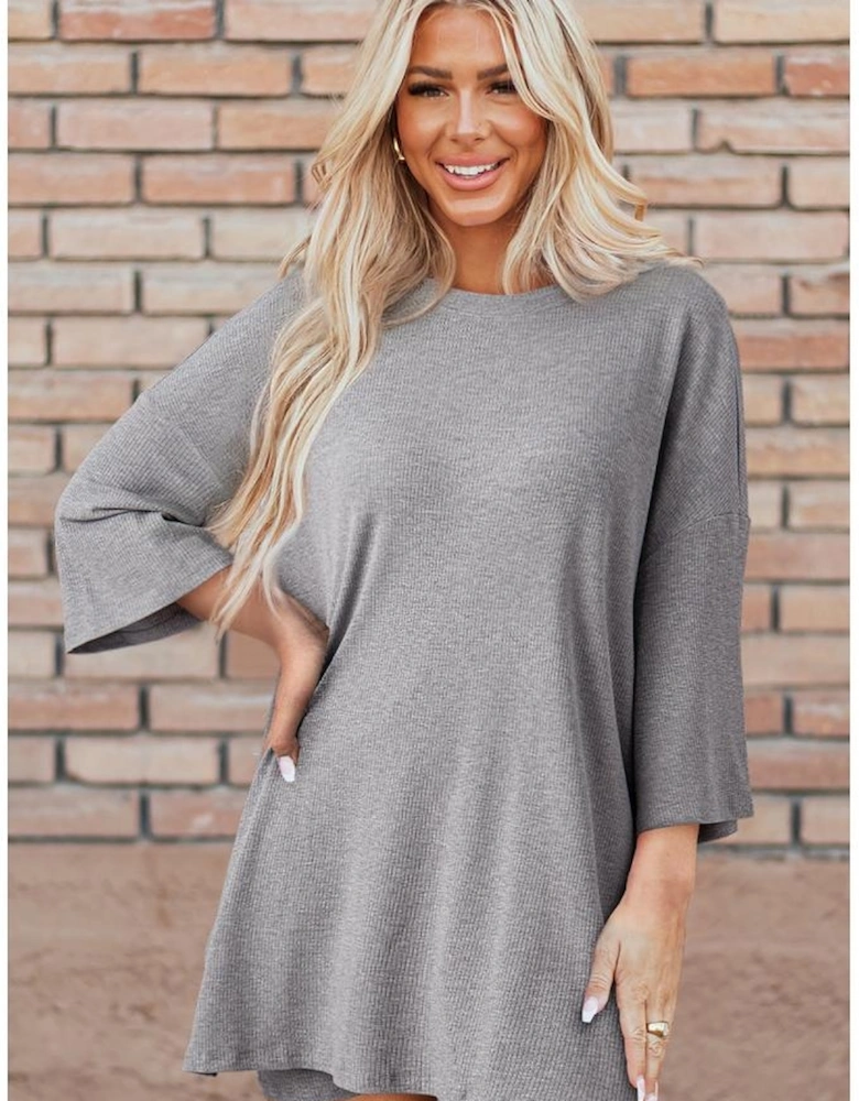 Light Grey Solid Color Loose Tunic Top and Slim Shorts Set