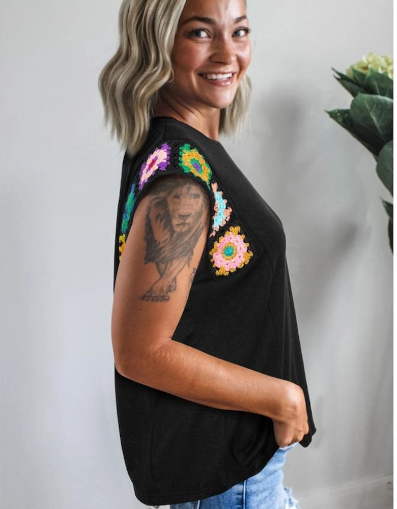 Black Floral Crochet Patched Sleeve Crew Neck Casual Tank Top