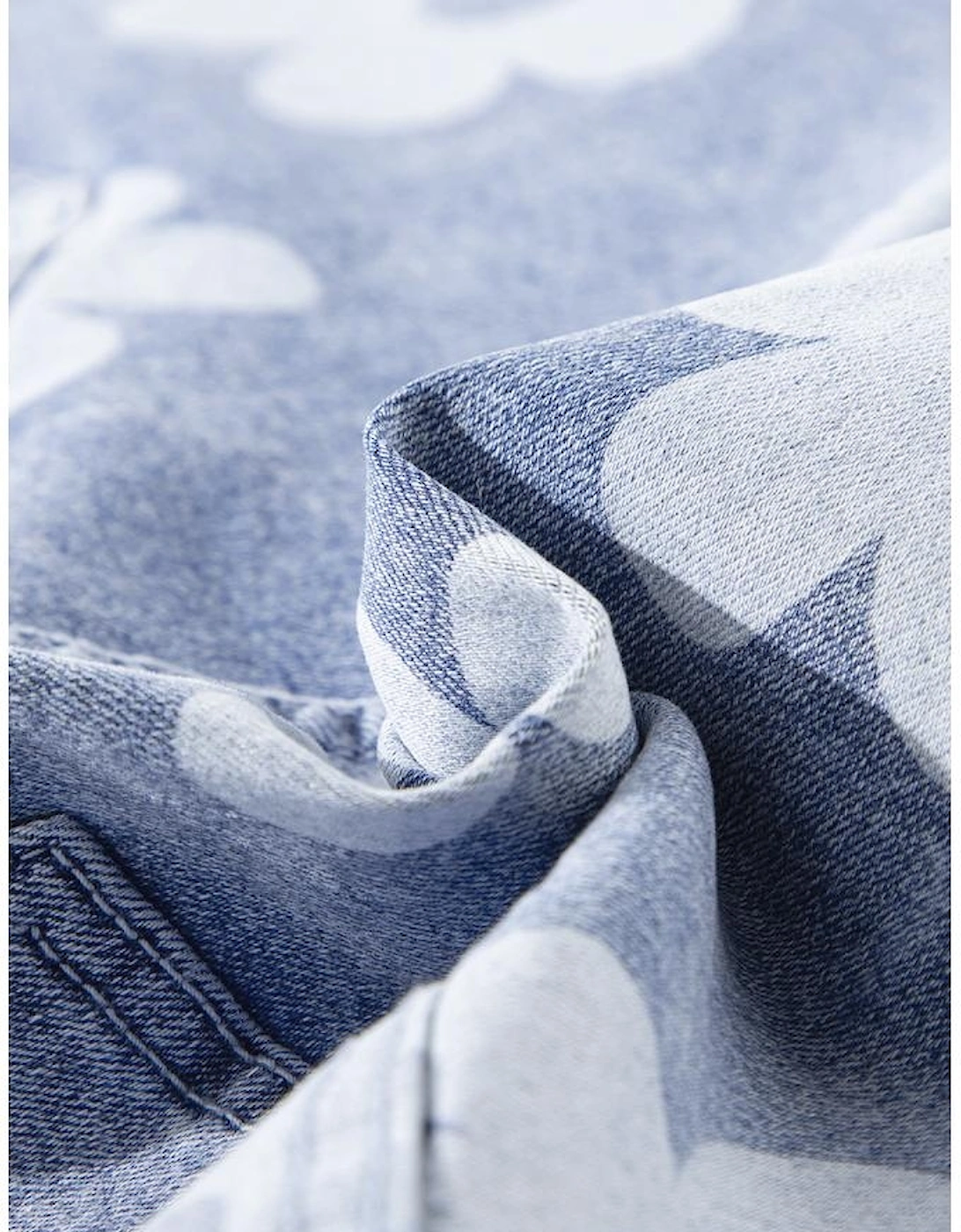 Ashleigh Blue Floral Pattern High Waist Raw Hem Plus Size Denim Shorts